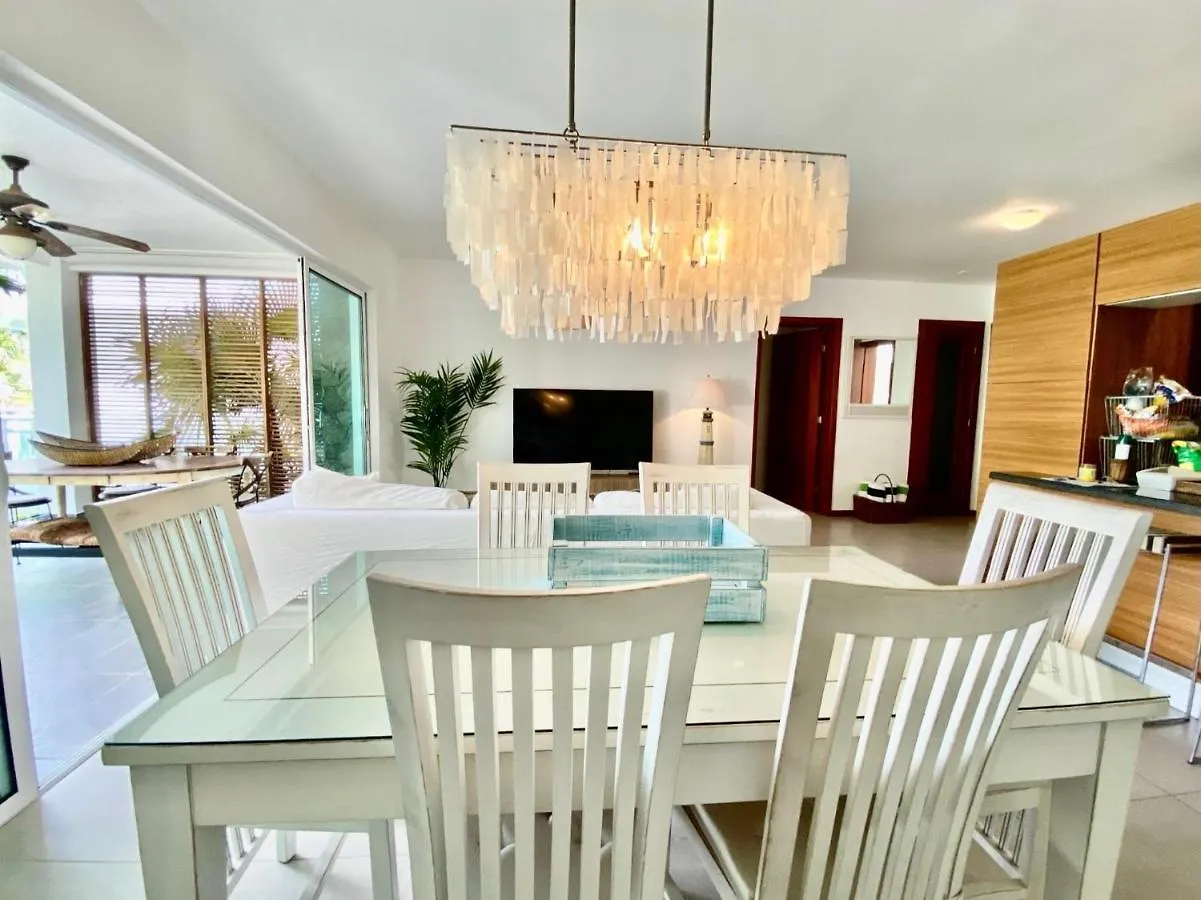 Stunning Beachfront Condo With Private Beach, Las Terrenas-El Limon Dominikánská republika